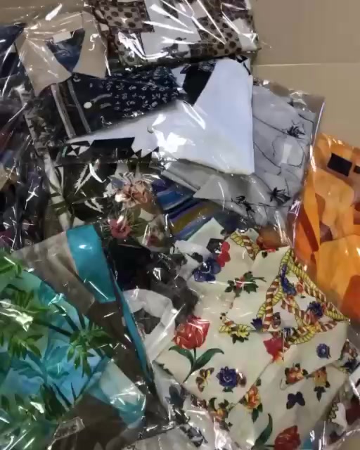 @VikkyVintage
