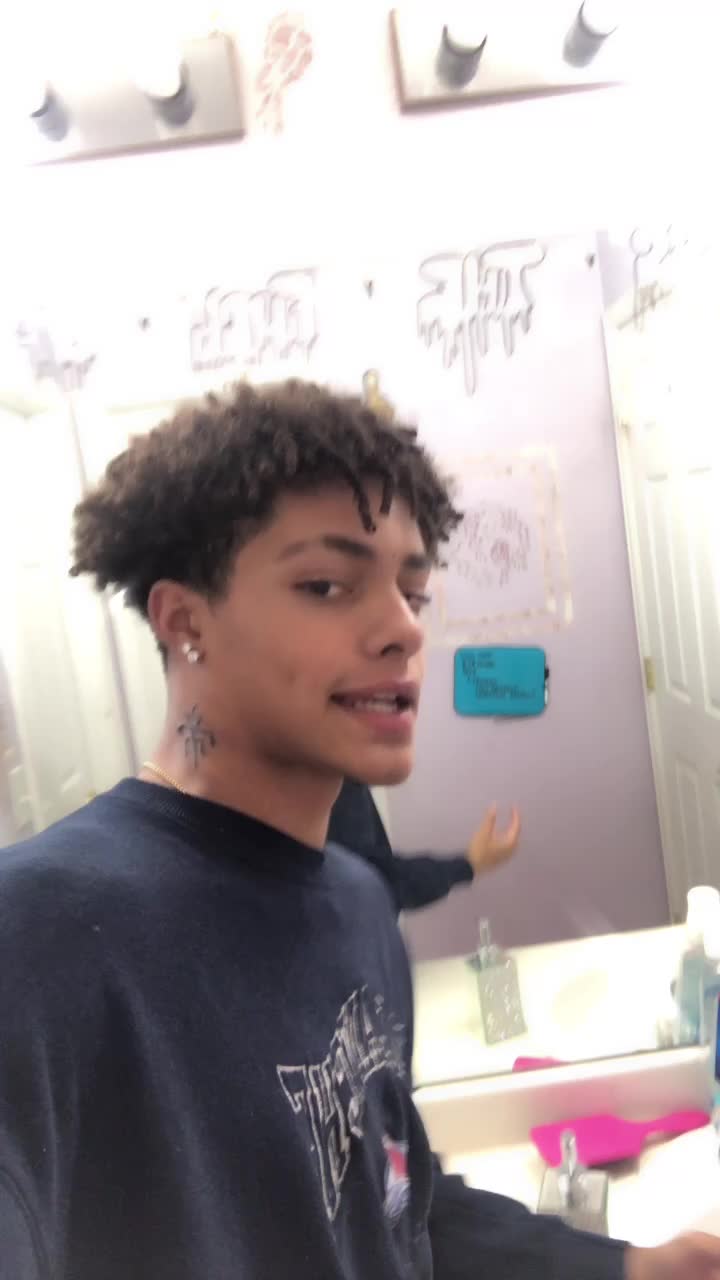 @Cjsoguapo