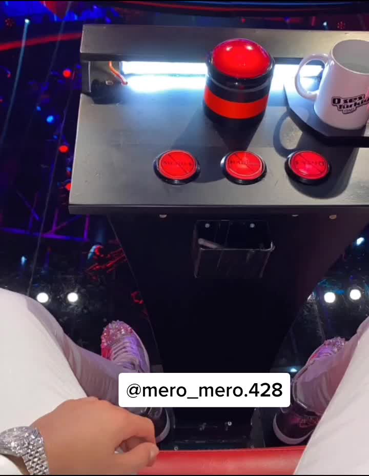 @Mero428