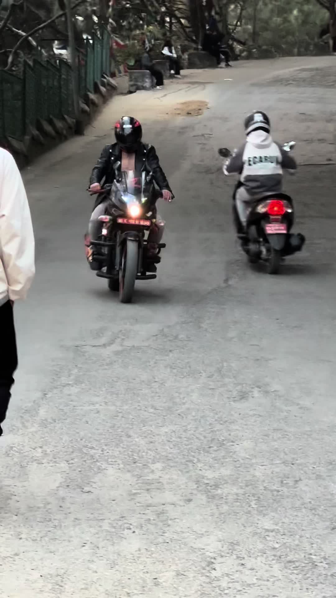 @𝐀𝐥𝐨𝐧𝐞 𝐌𝐚𝐠𝐚𝐫