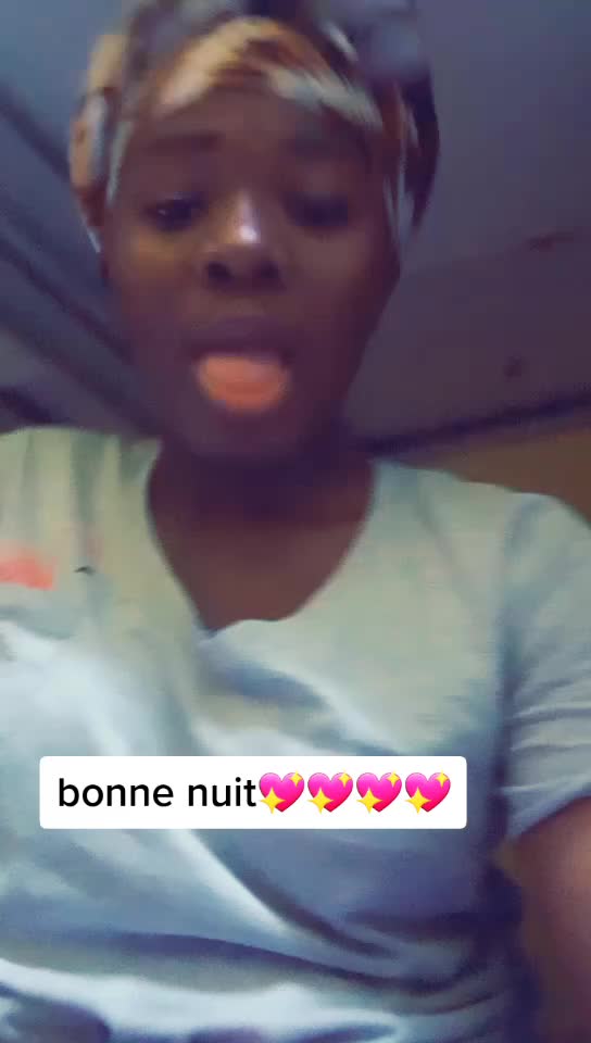 @Naomi Mâture Kankou
