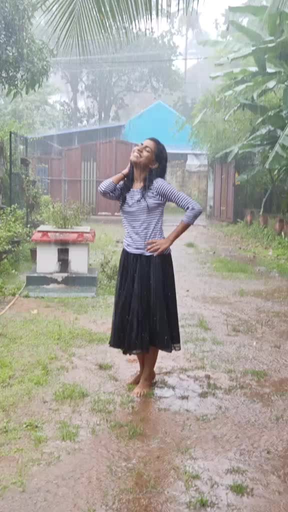 @harinisuresh