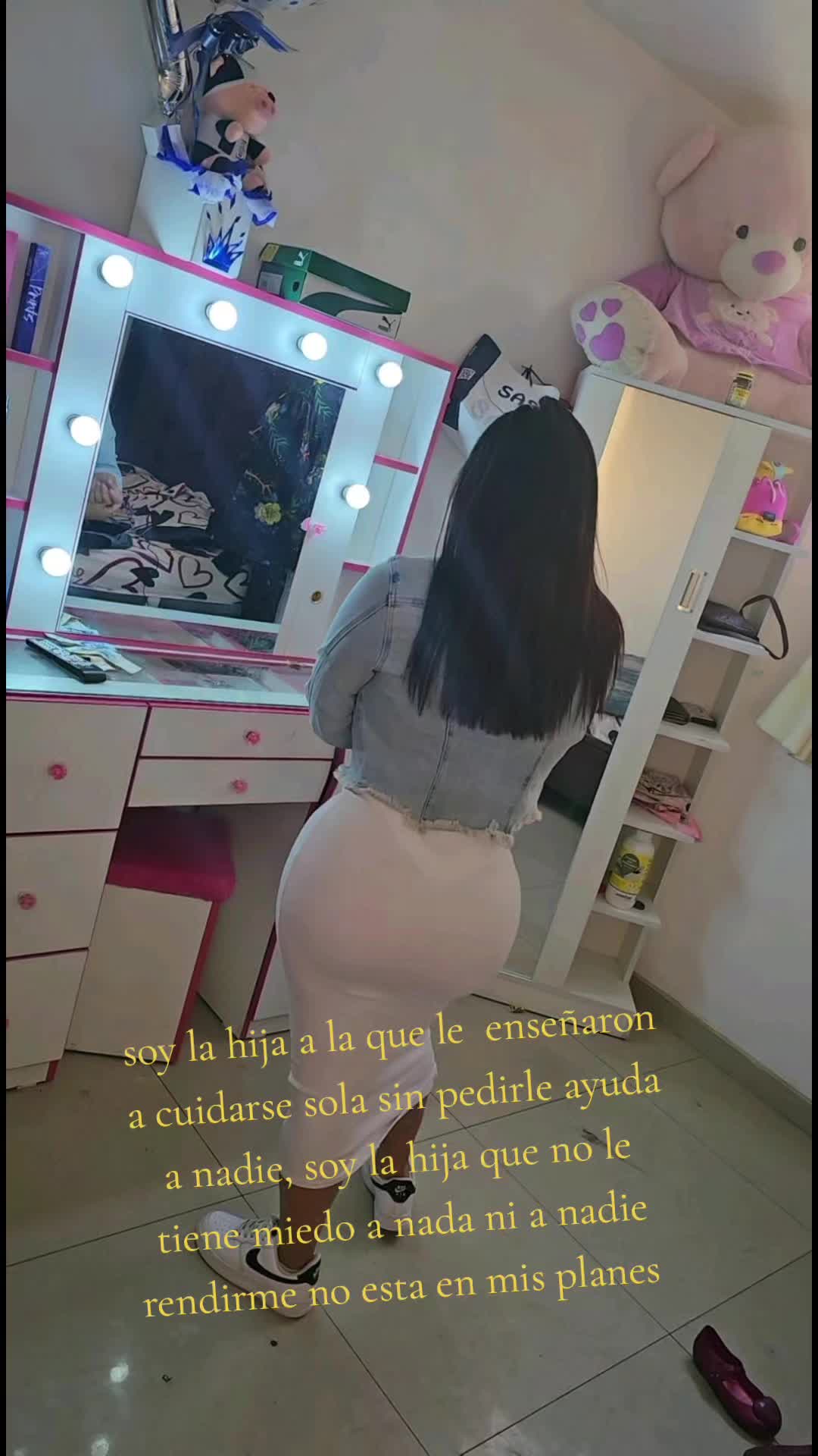 @alissonotarola