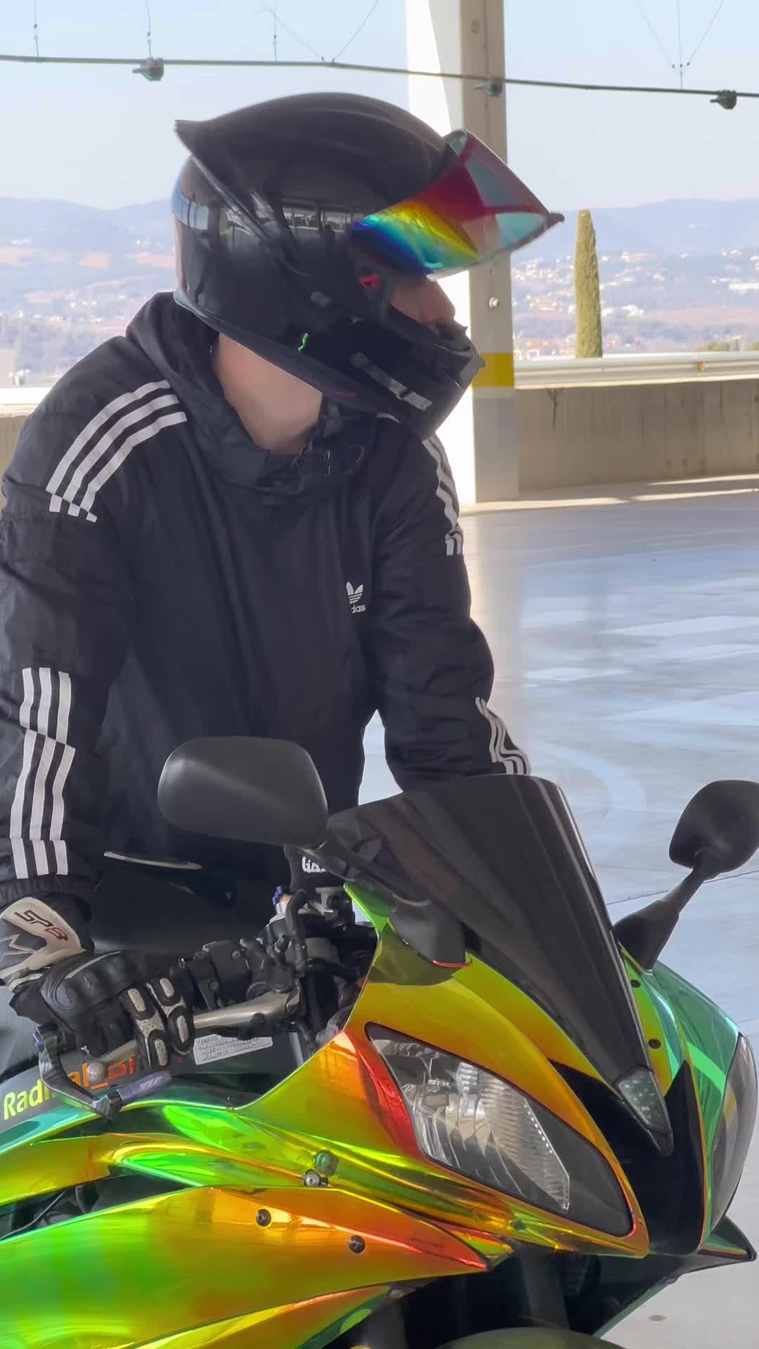 @Radikal_biker