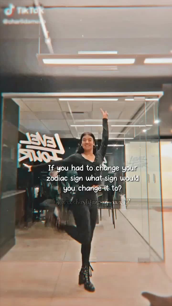 @♧︎ꕥ 𝗖 𝗛 𝗔 𝗥 𝗟 𝗜 ꕥ♧︎