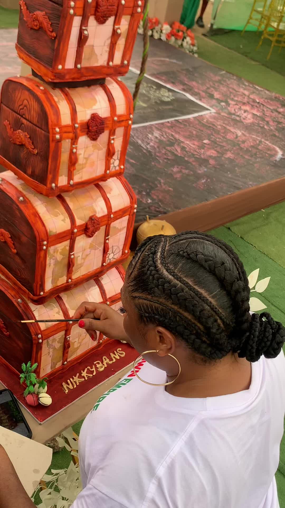 @Umuahia baker and decorator
