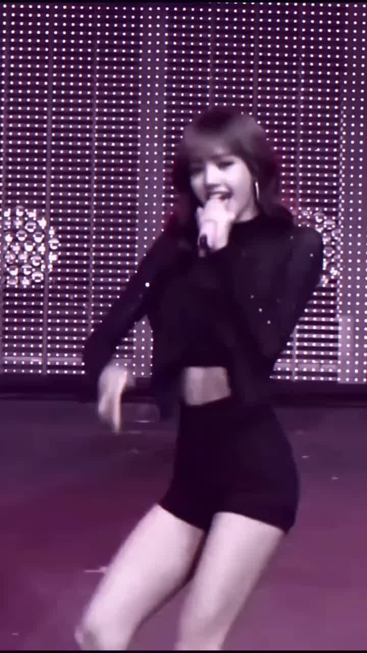 @naomi