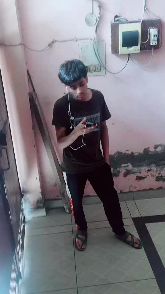 @Comedian ๐๐คฃ๐๐คฃ