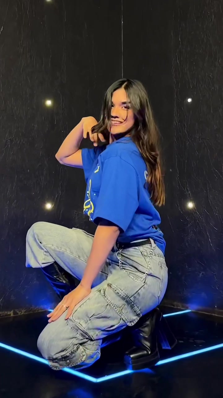 @JANVI ❤️