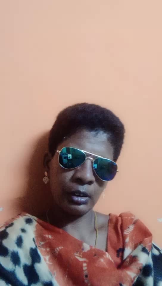 @eswarikumar