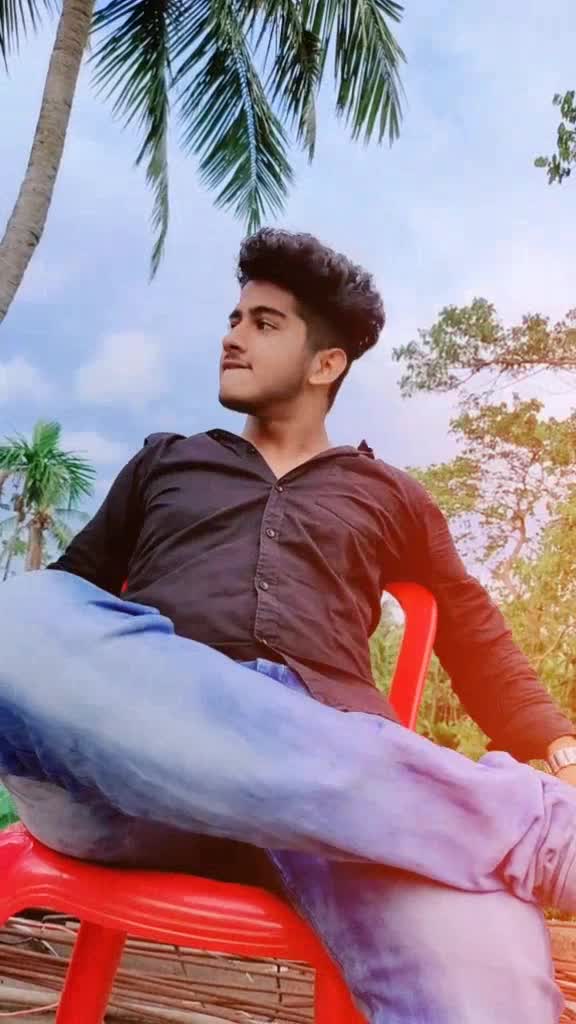 @🤴 its ur KING 🤴