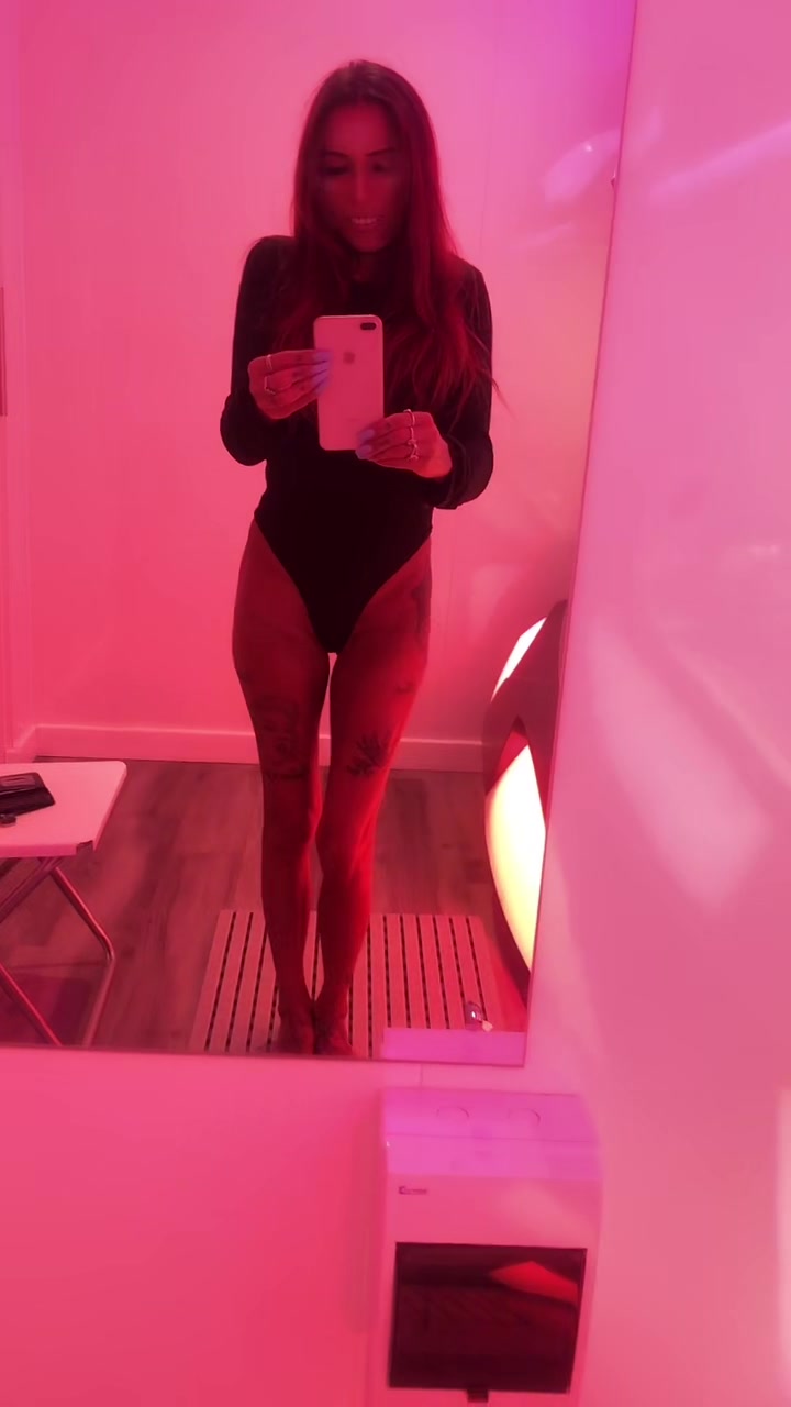 @dollfacevic 💫