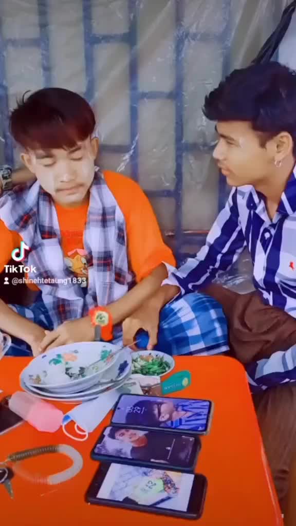 @💛Shine Htet Aung💛