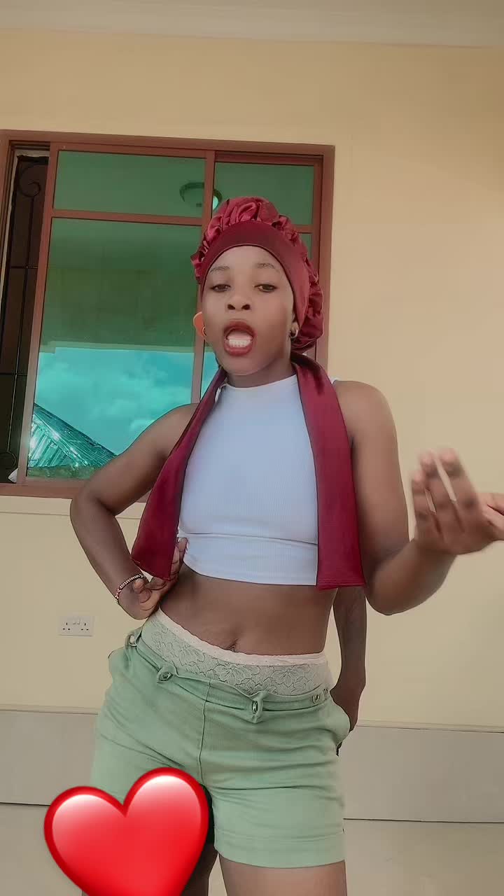 @eliza_mideko