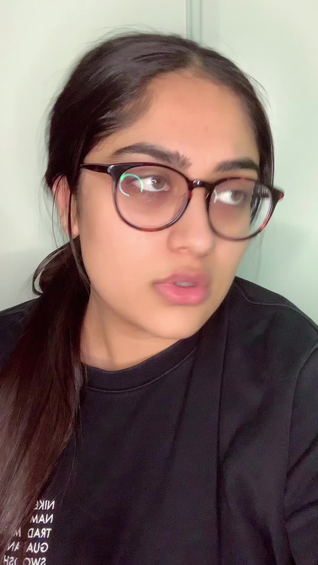 @Kthind_