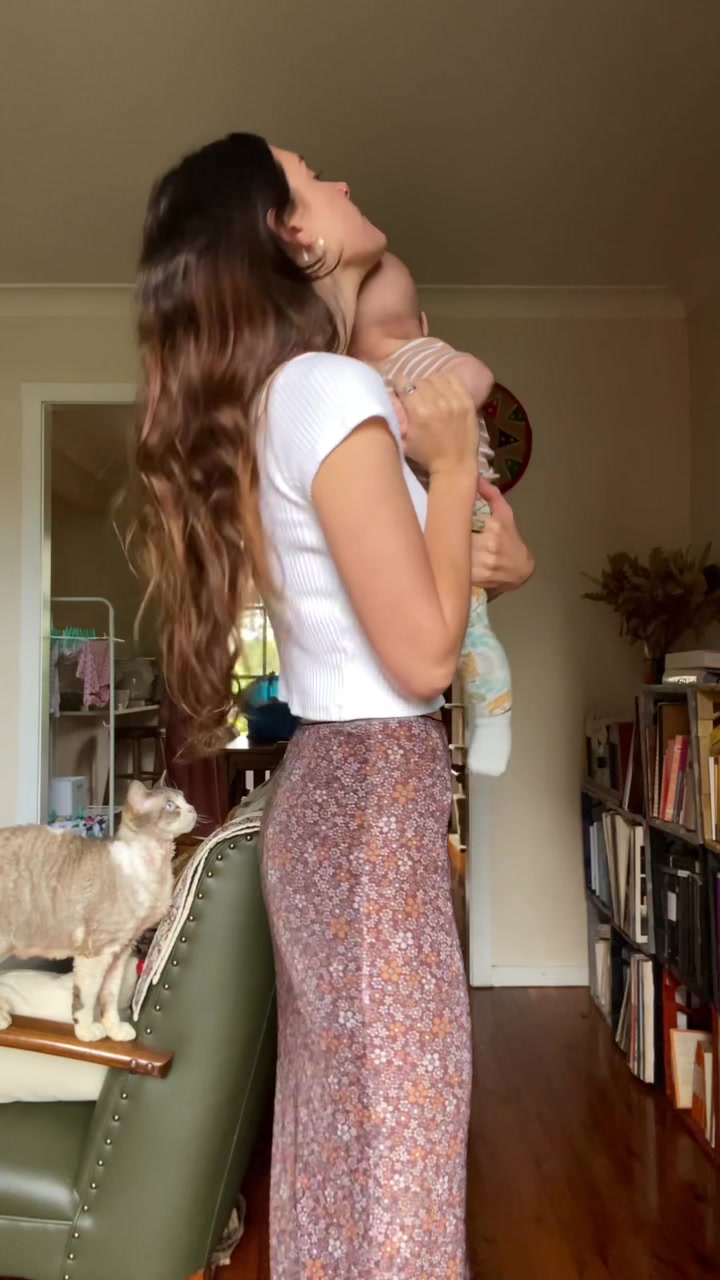 @mollymmoon ⋆˚꩜｡