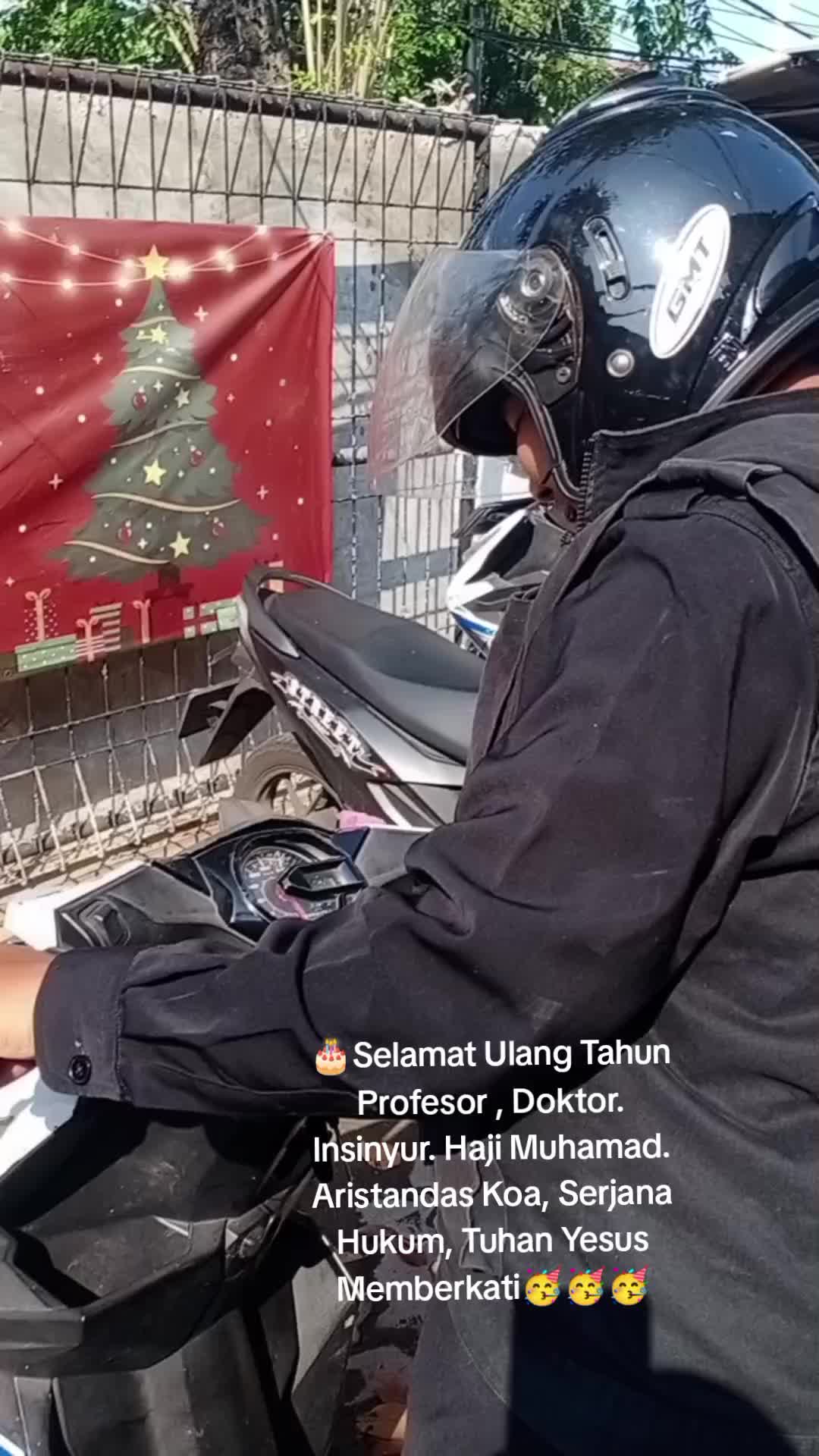@YustKpg
