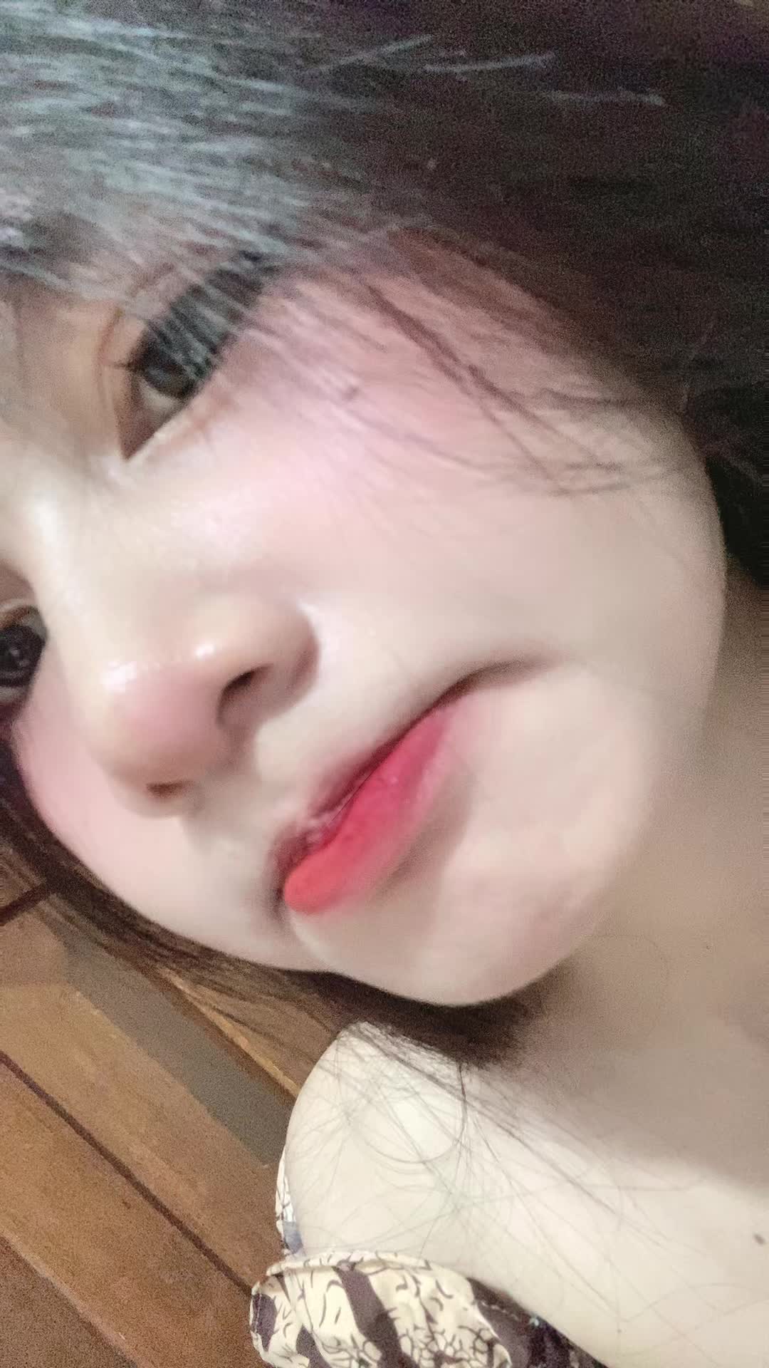 @🫥