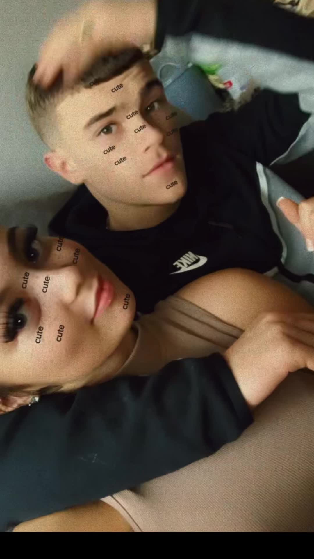 @tiaxox