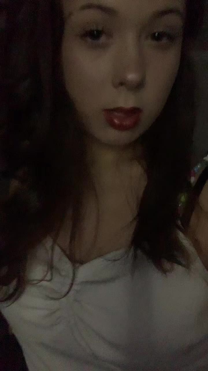 @Alyssa_the_besttt