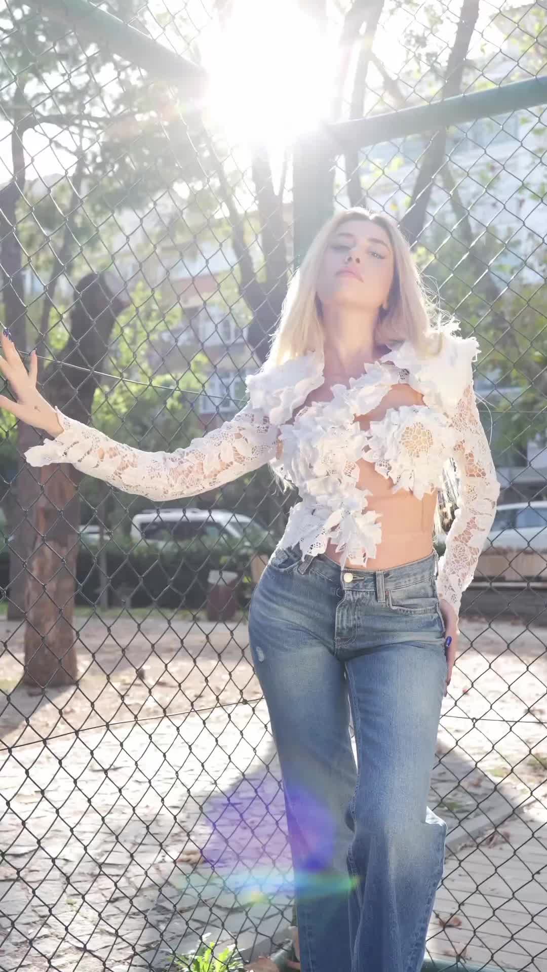 @Ece &Ccedil;evik
