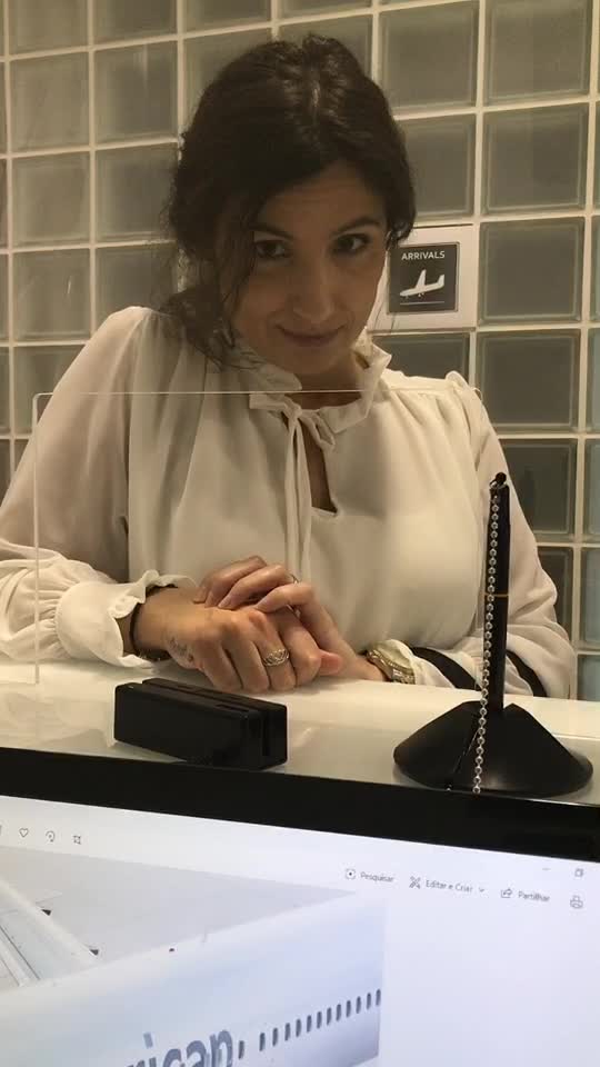 @Vania