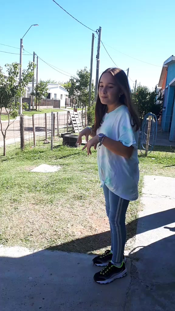 @Claudia Britos