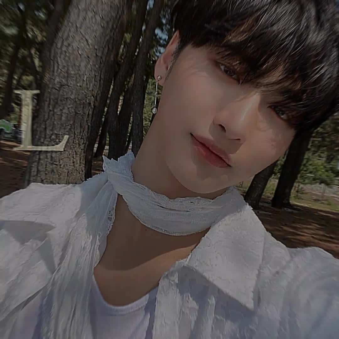 @so hawt🙂[hiat]