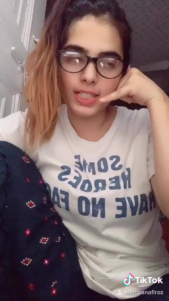 @Iamsana