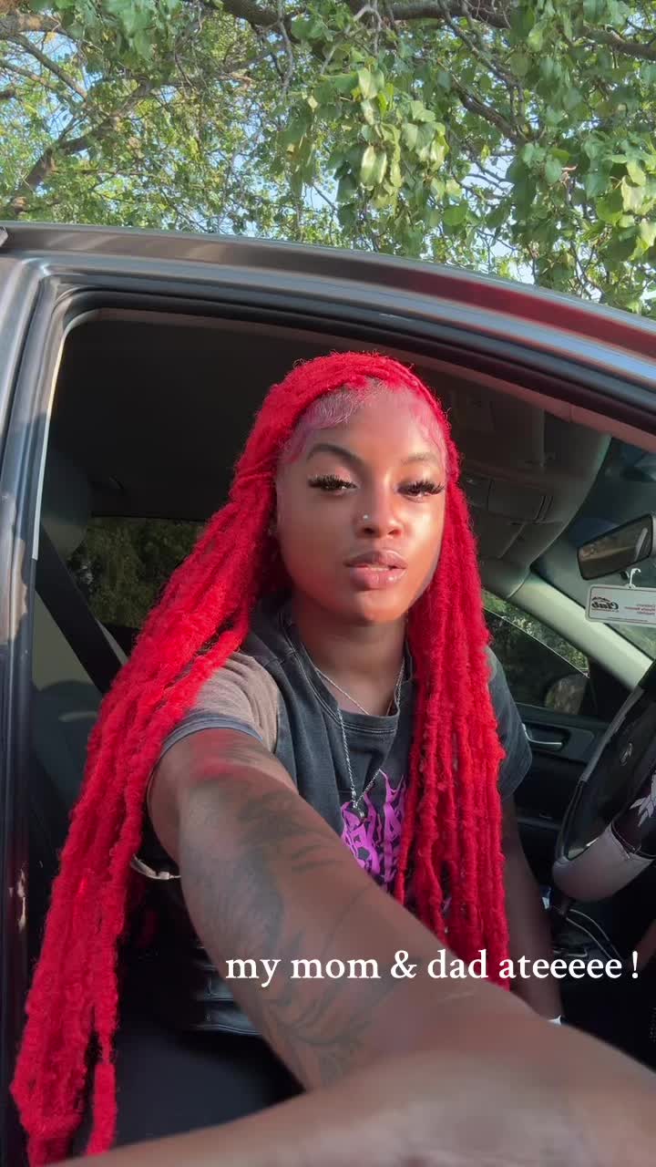 @TayAhna
