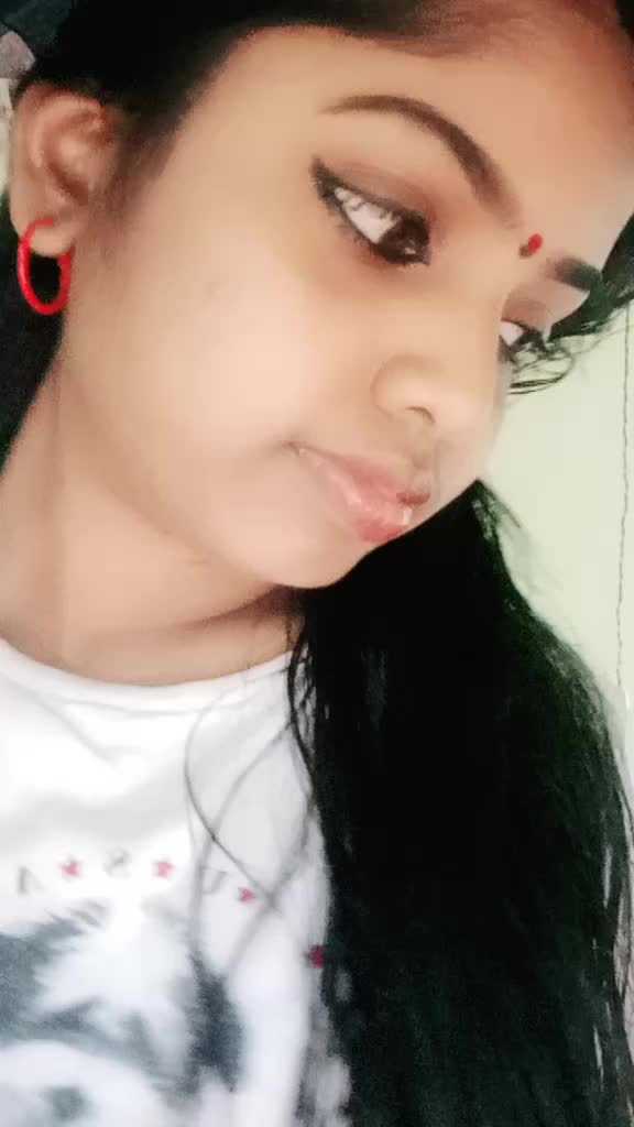 @dreamylover♥️😘Charu
