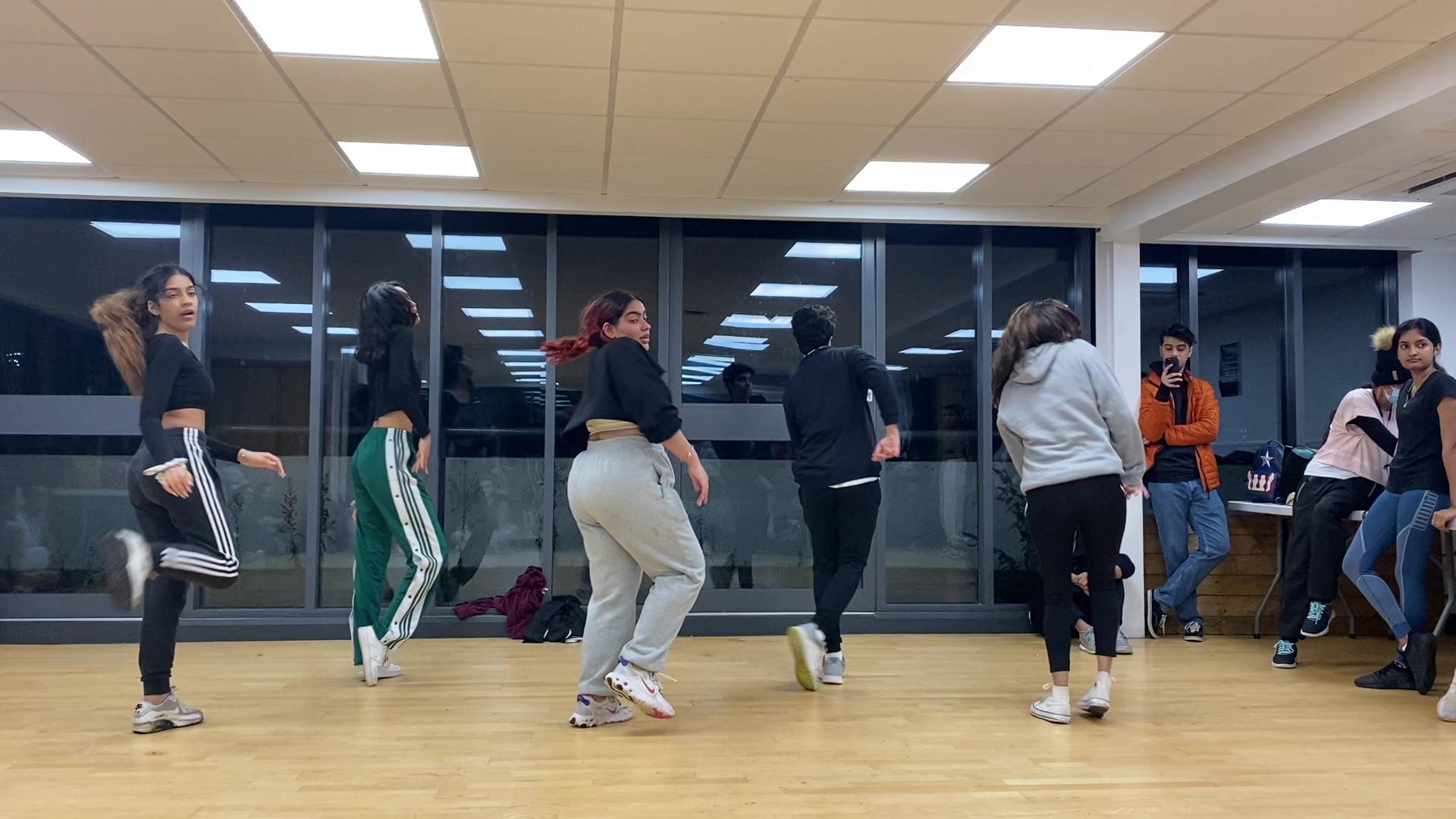 @Vibes (UoL Indian Dance Soc)
