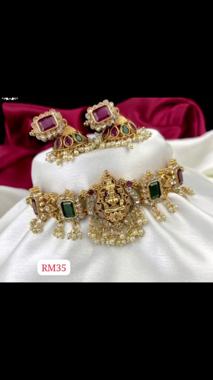@Divyaa collections