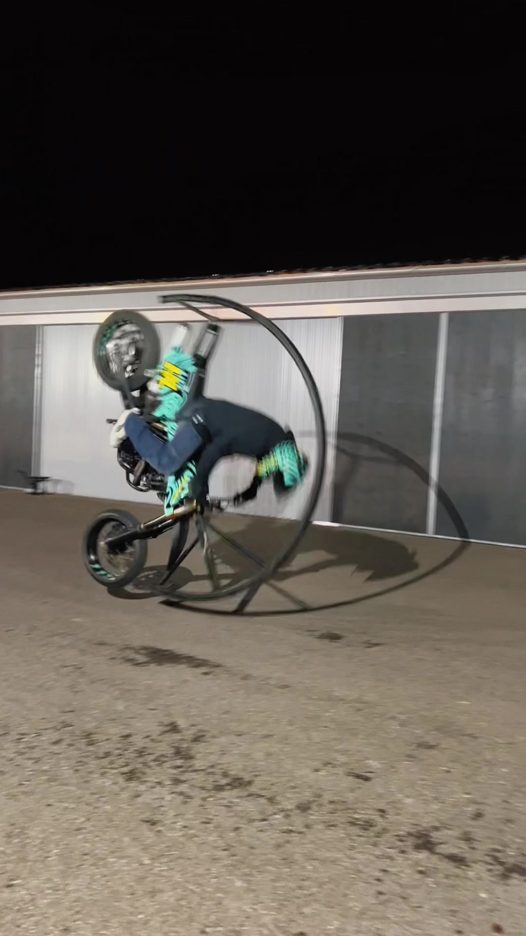 @Michi_stuntrider