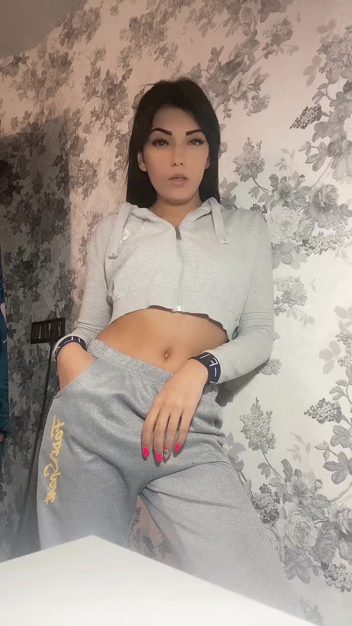 @Valentina💣24