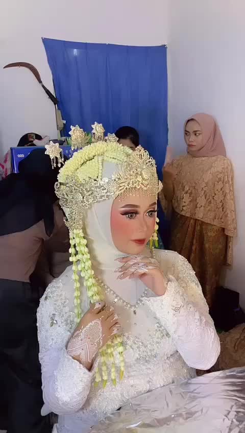 @Elmadwiyanti17_makeup