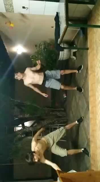 @rafa_romanhole