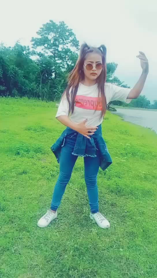 @plz follow me guys