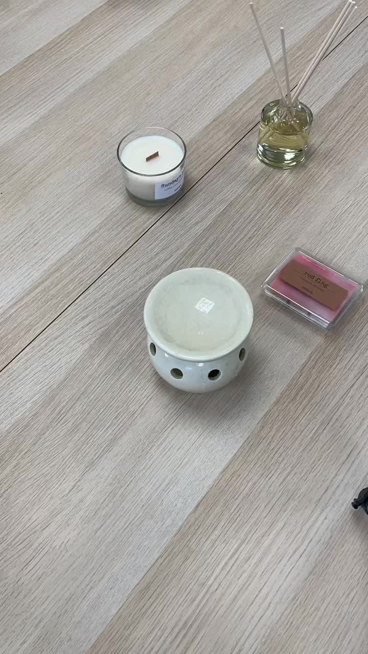 @Chaud Candles