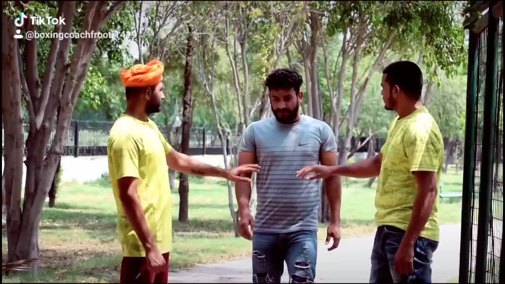 @FROOTI BOXING COACH