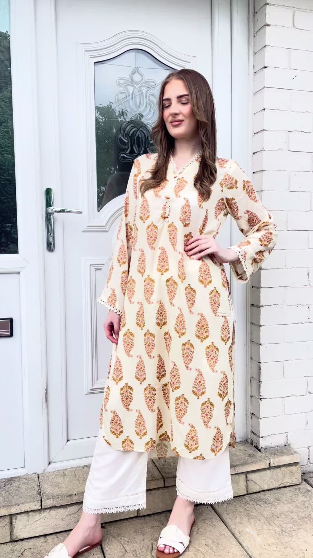 @EsslineCouture🤍