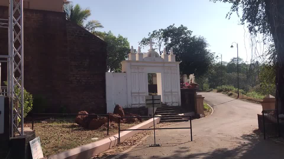 @Travelvibes