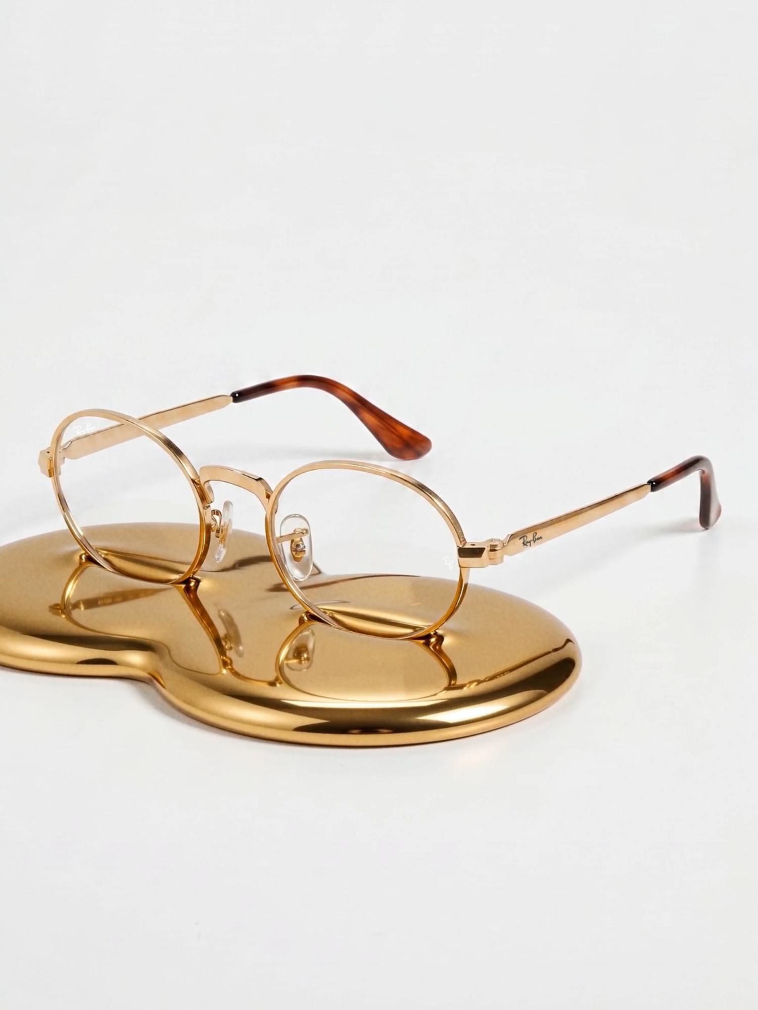 @Ray-Ban