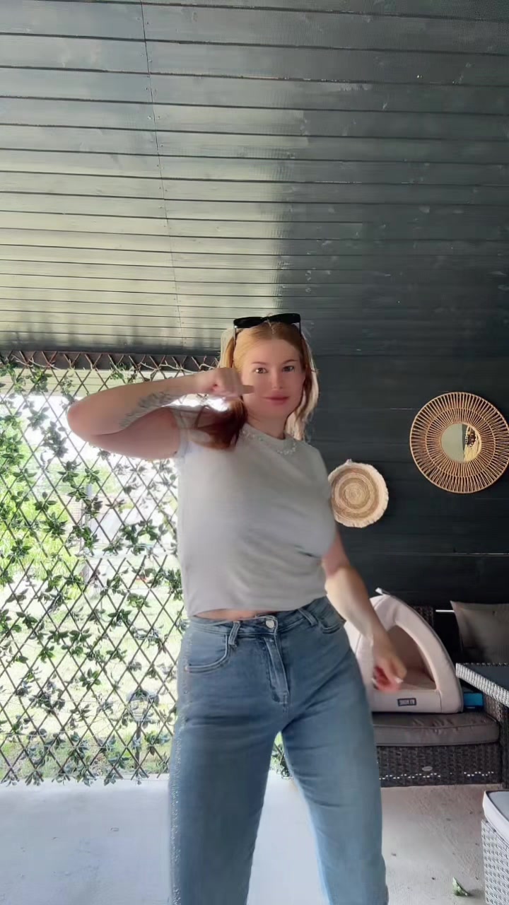 @Larisa 🦢