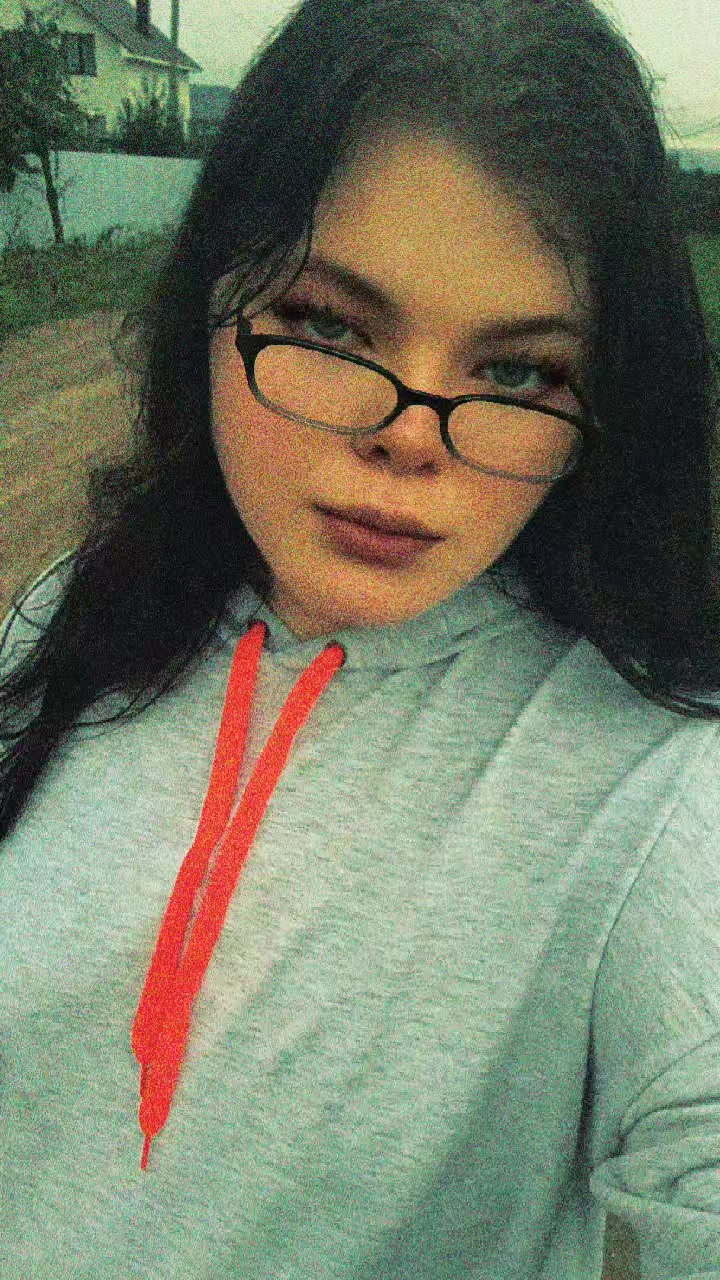 @Алиночка&hearts;
