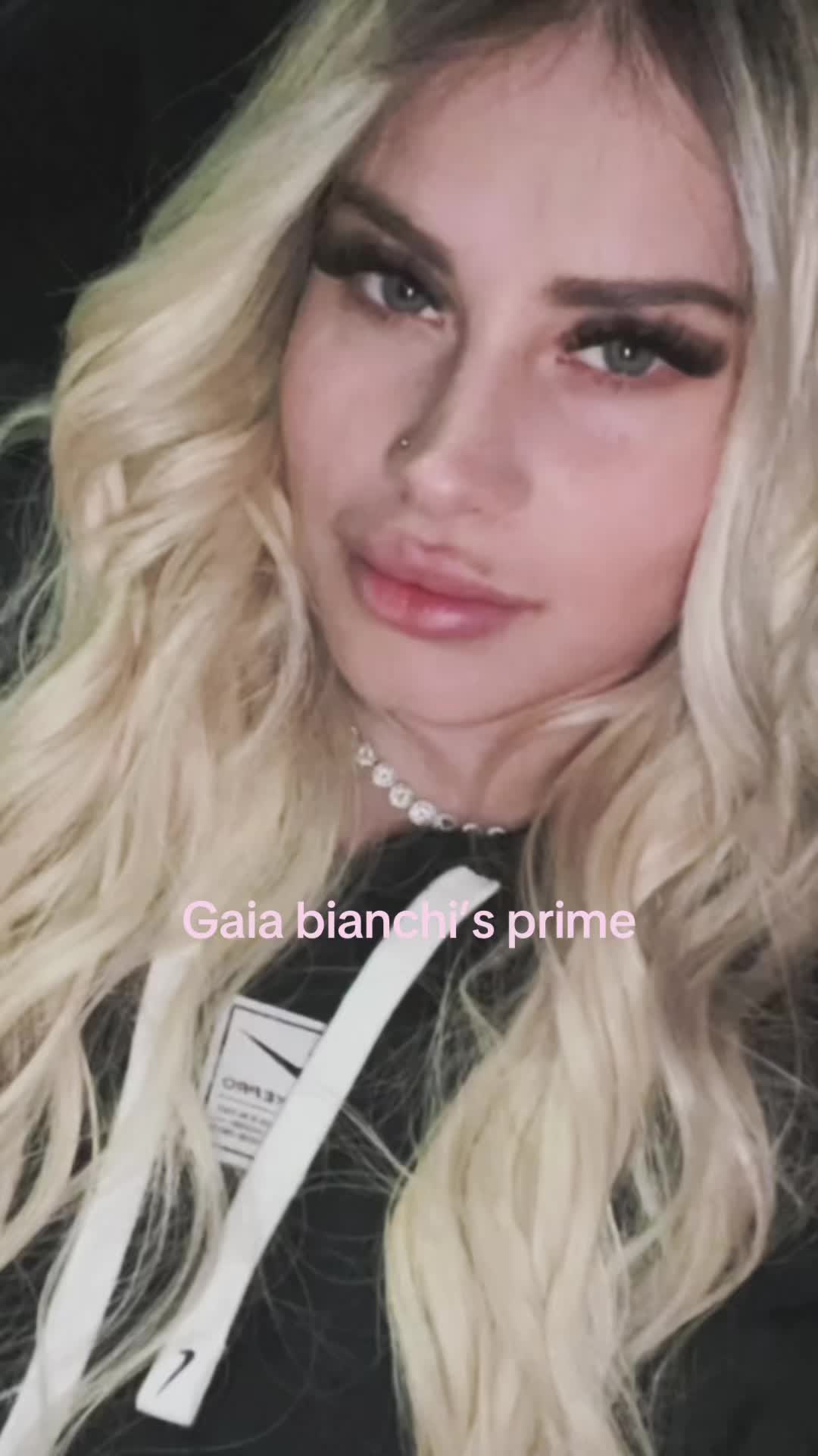 @𝒦𝒾𝒶𝓇𝒶