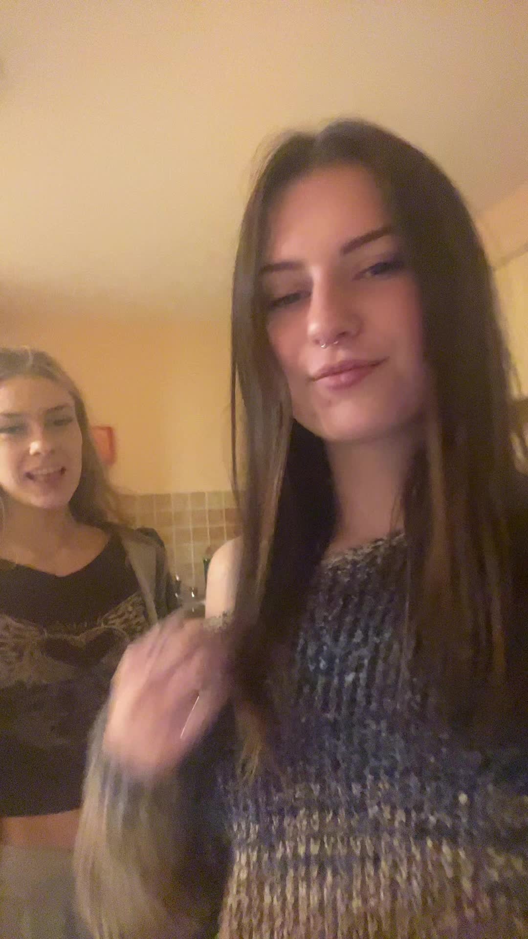 @Ayveen🤟