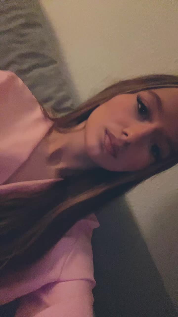 @🫐