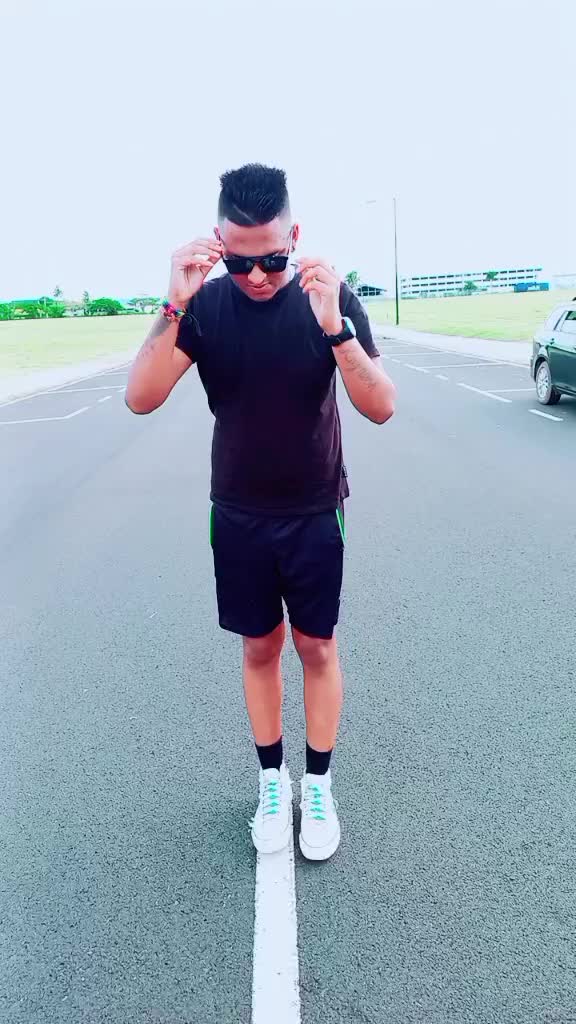 @Raynesh_chand🤩