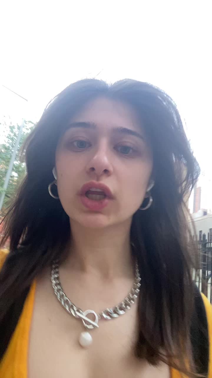 @alex g